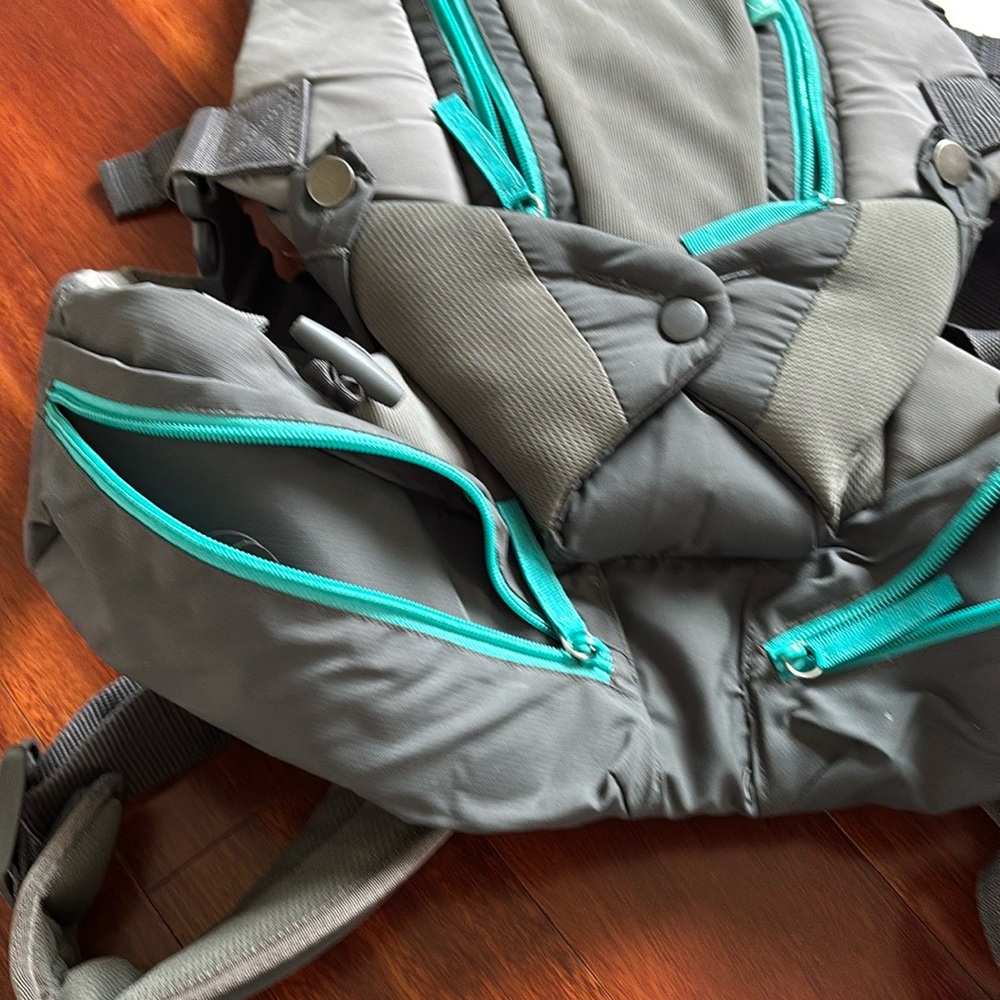 Infantino Gray and Blue Backpack with Adjustable Straps and lots of pockets - Picture 5 of 5